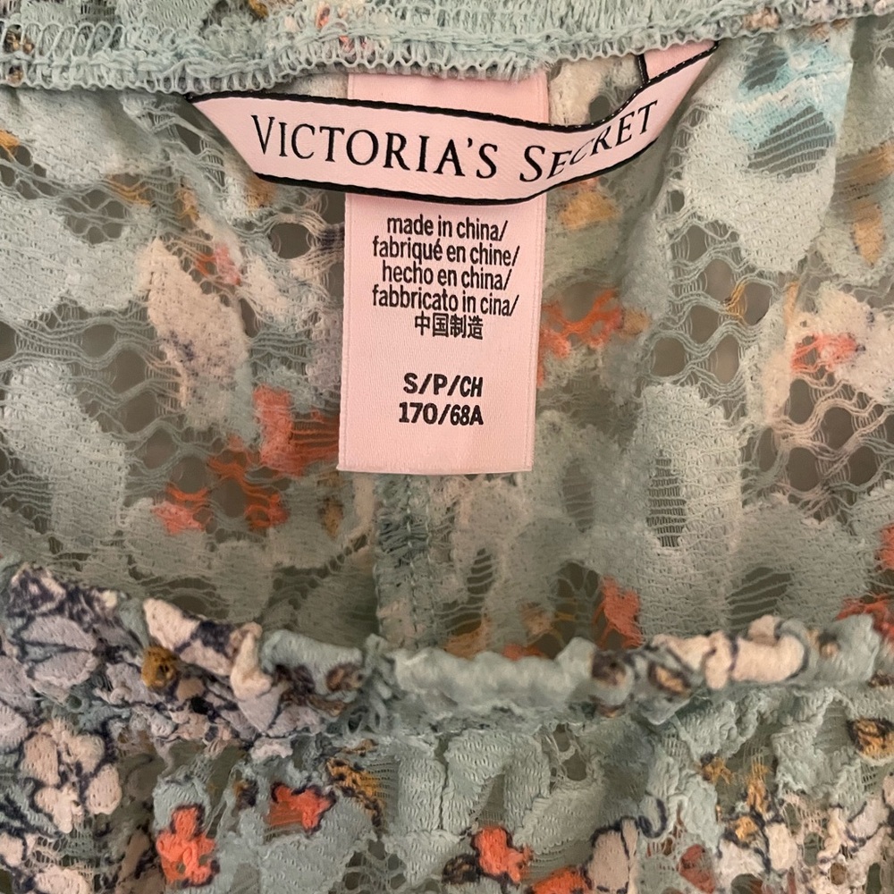 Victoria's Secret Floral Lace Shorts - Picture 3 of 3